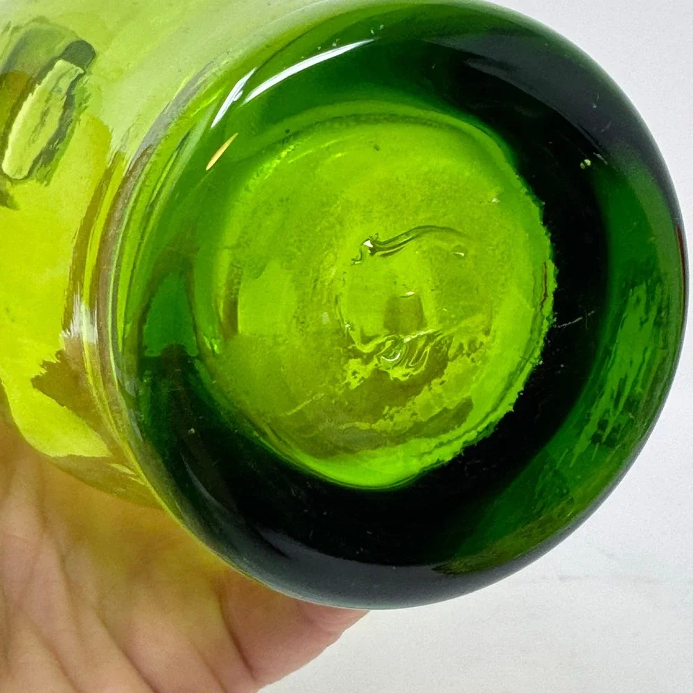 Vibrant Green Glass Vase Fluted Rim Tall Neck‎ Modern Decor Accent Statement Pc